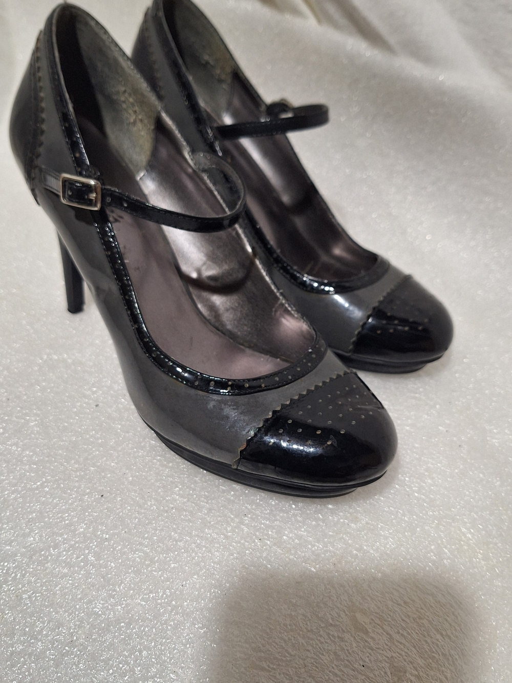Classic Black Patent Mary Jane Pumps - Women's Heels
